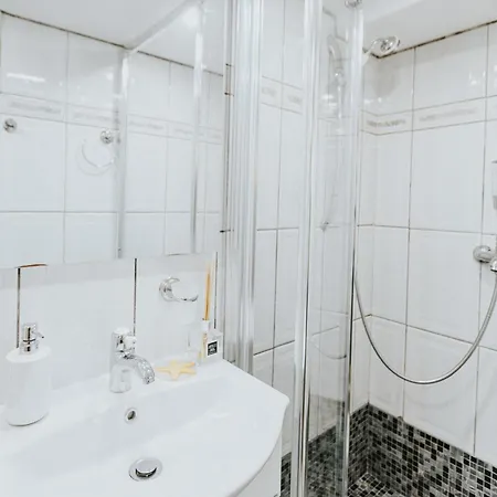 Republicii Rustic In Center Apartment