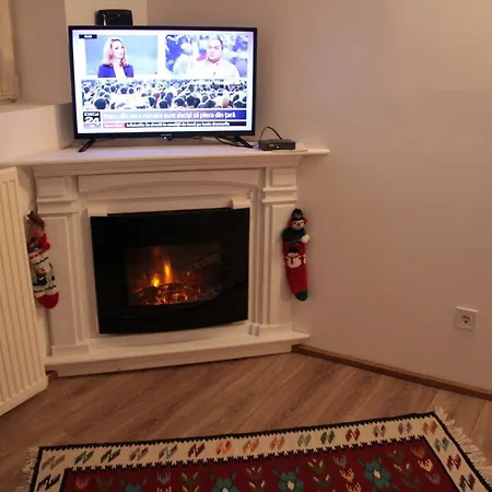 Republicii Rustic In Center Apartment *