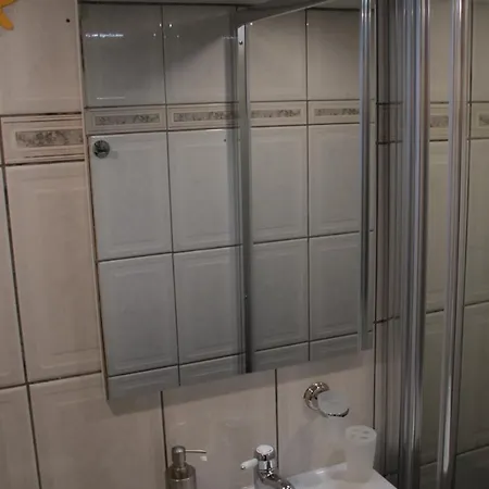 Republicii Rustic In Center Apartment *