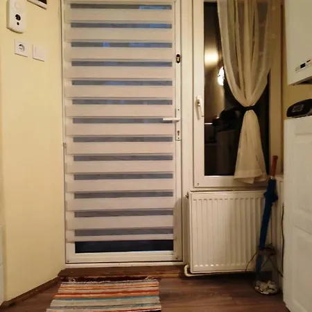Republicii Rustic In Center Apartment Brasov